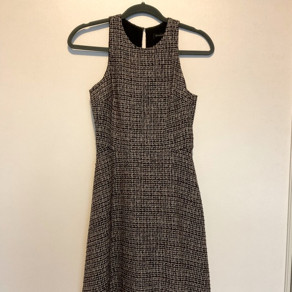 📍SOLD📍 NWOT Gorgeous Banana Republic dress - Picture 3 of 9